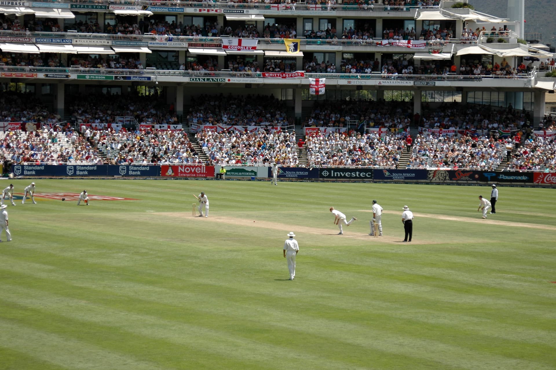 Top 10 Best Cricket Players of All Time — SPORTS Top 10 List
