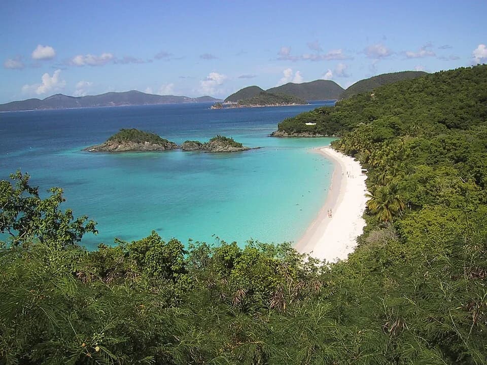 #5 Trunk Bay, St John, US Virgin Islands — Top 10 Most Beautiful Beaches in the Caribbean