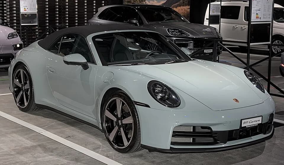 #3 Porsche 911 — Top 10 Most Iconic Cars of All Time