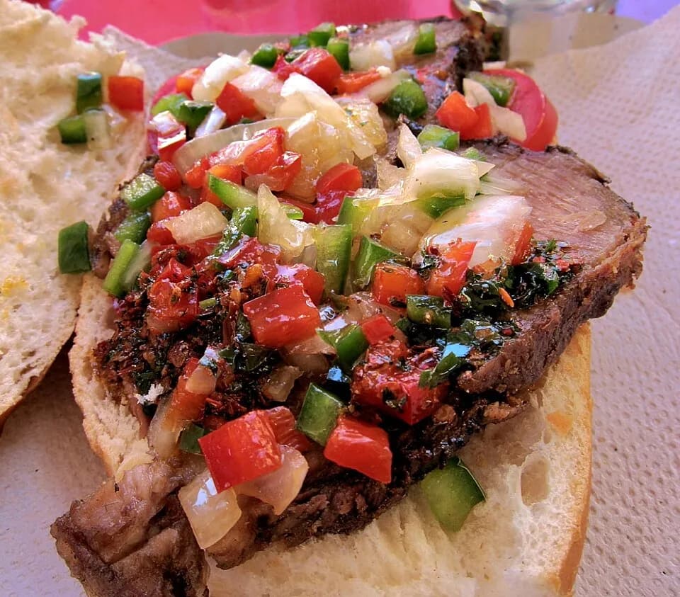 #3 Bondiola Sandwich — Top 10 Argentine Street Foods