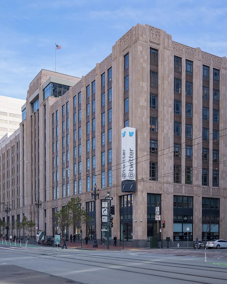 #1 Twitter — Mass Firing by Email at 3 AM — Top 10 Worst Layoff Announcements