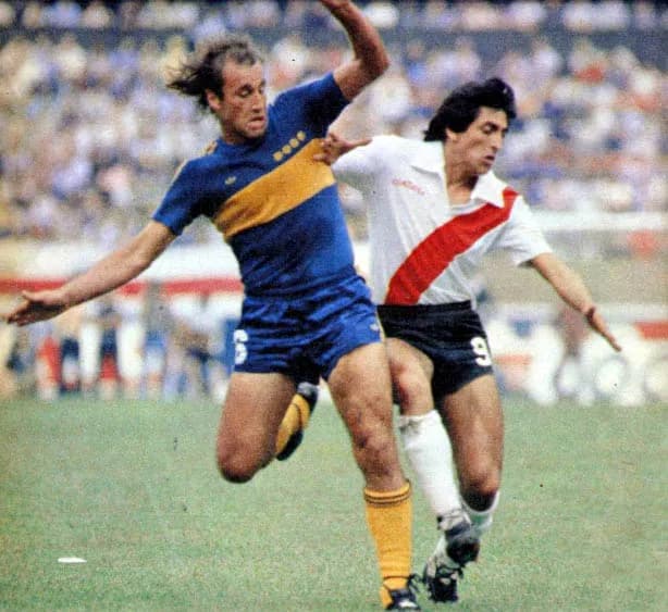 #4 Superclásico — Boca Juniors vs River Plate — Top 10 Football Derbies That Define the Sport
