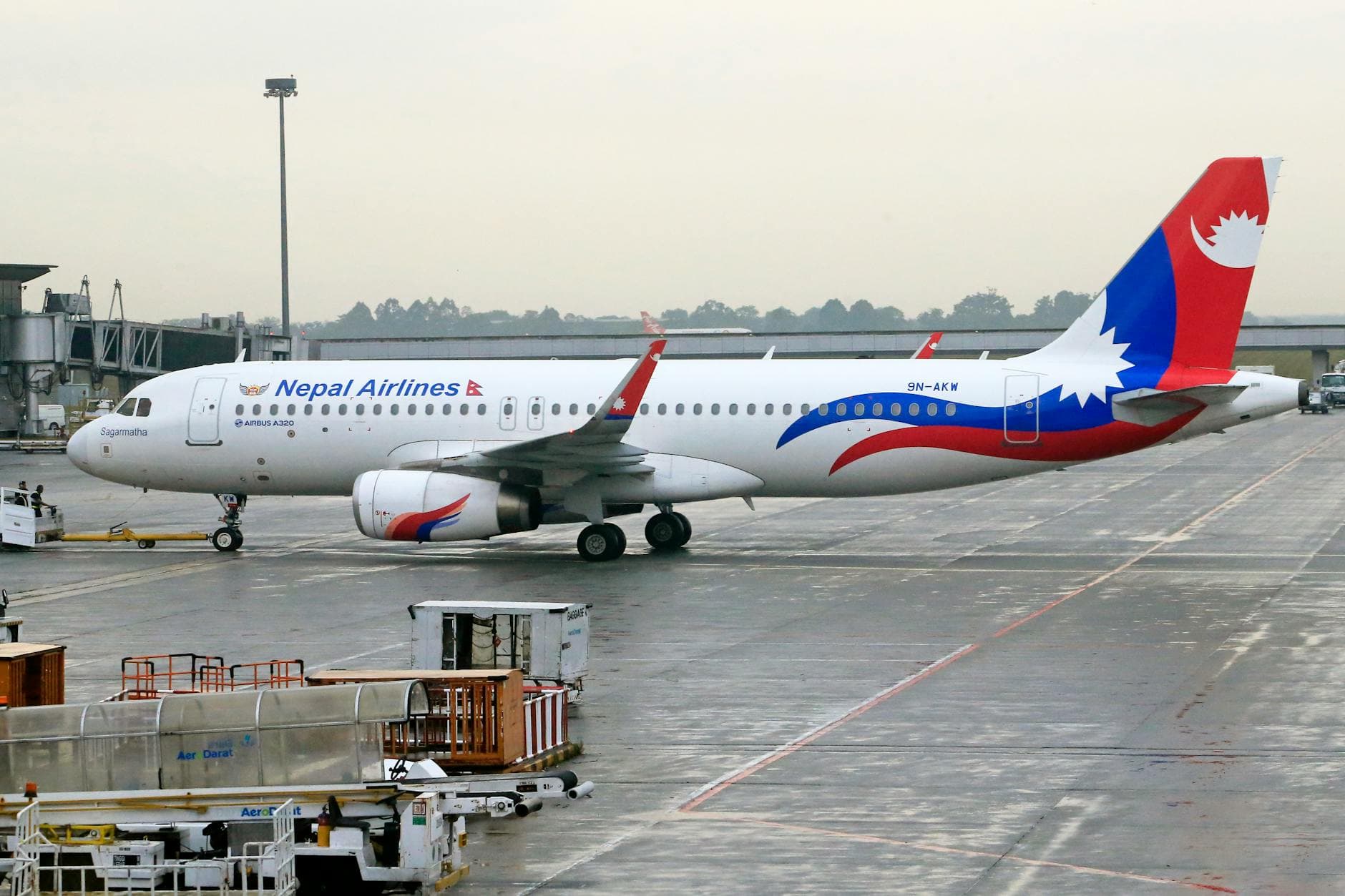 Top 10 Worst Airlines in the World — TRAVEL Top 10 List
