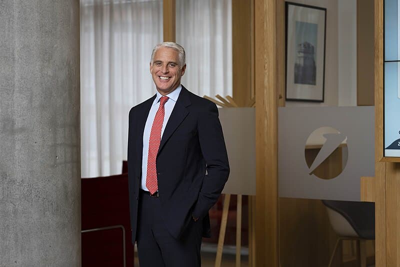 Top 10 Most Controversial CEO Compensations — FINANCE Top 10 List