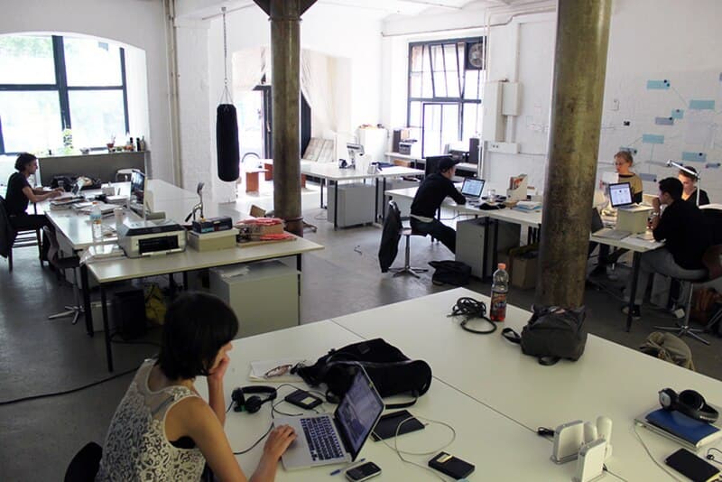 Top 10 Coworking Spaces in Singapore 2026 — BUSINESS Top 10 List