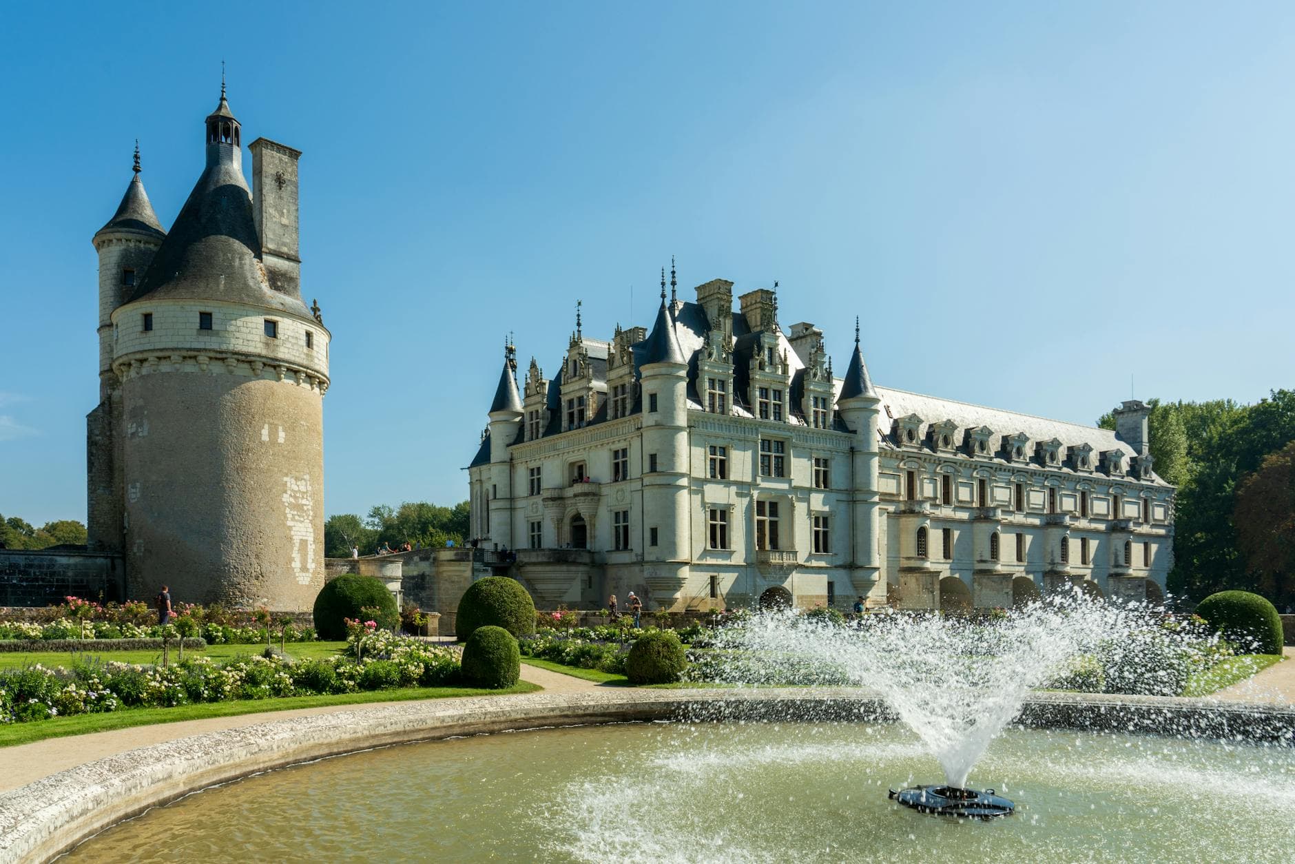 Top 10 Chateaux in the Loire Valley 2026 — TRAVEL Top 10 List