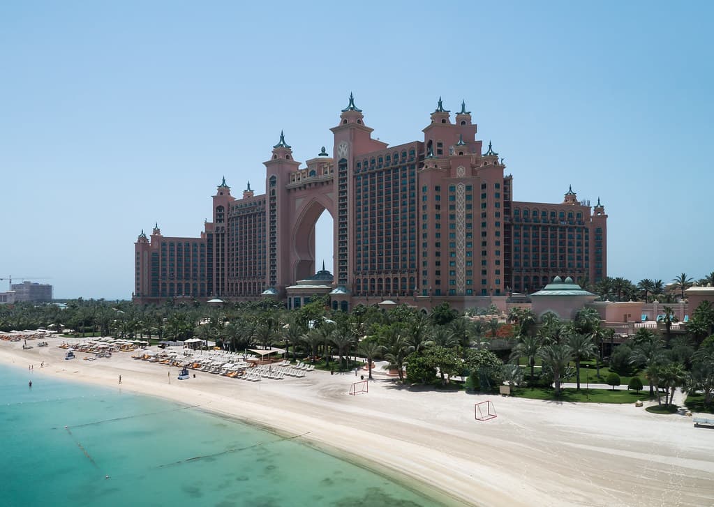 Top 10 Beach Clubs in Dubai in 2026 — LIFESTYLE Top 10 List