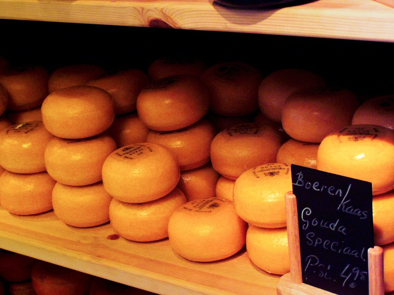 Top 10 Dutch Cheeses to Try in 2026 — FOOD Top 10 List