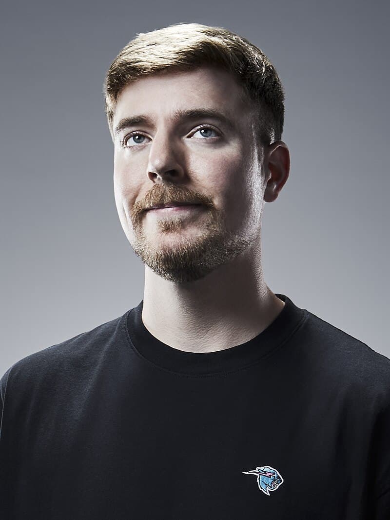 Top 10 Most Followed Tech YouTubers and Creators — ENTERTAINMENT Top 10 List