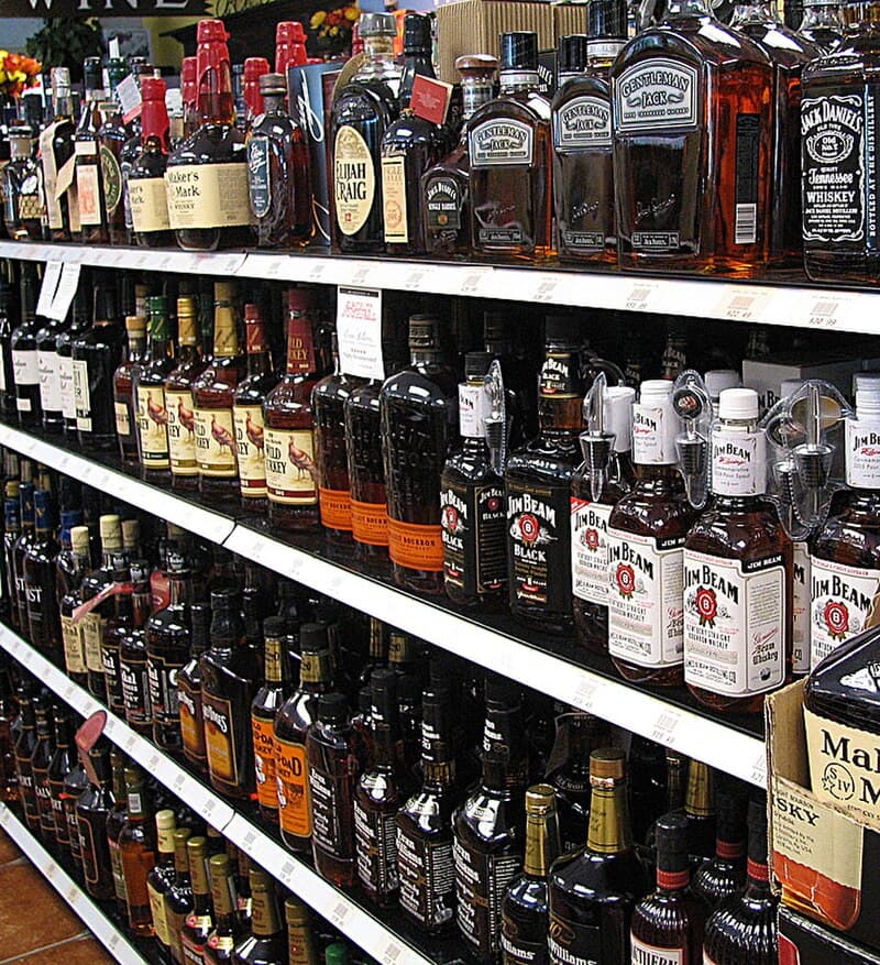 Top 10 Whiskeys Every Beginner Should Try — FOOD Top 10 List