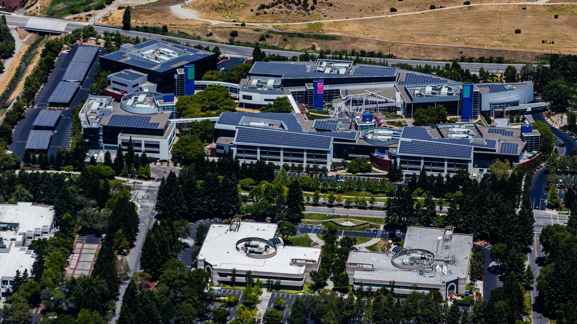 Top 10 US Private Equity Giants 2026 — FINANCE Top 10 List
