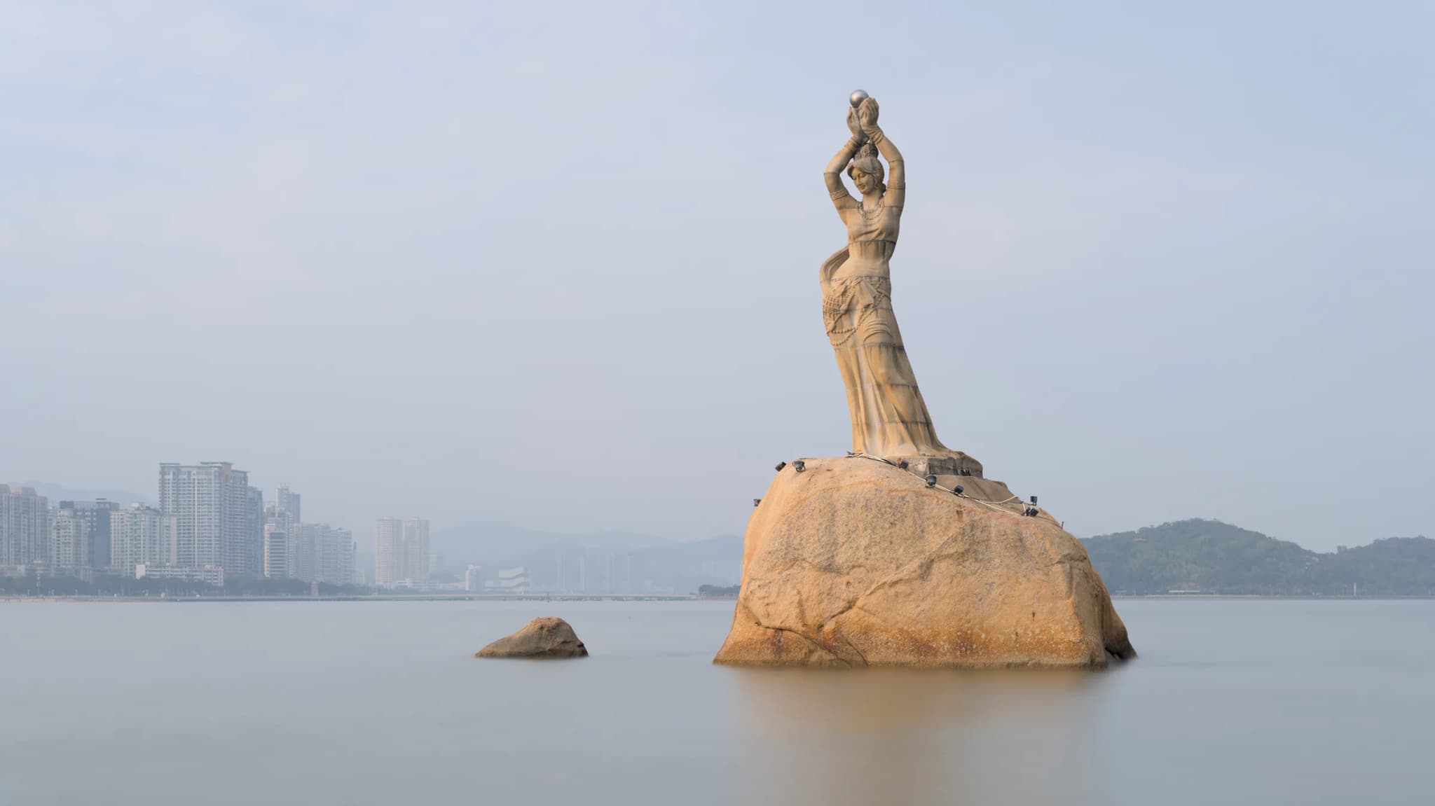 #4 Zhuhai — Gardens and the HZMB (1-1.5hr) — Top 15 Best Day Trips From Hong Kong Into China 2026