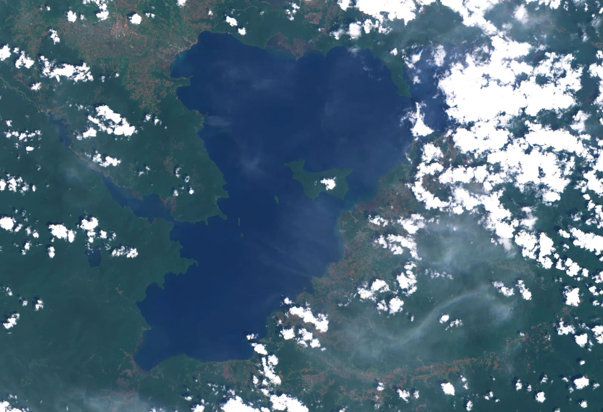 #8 Lake Towuti — Top 10 Lakes of Indonesia 2026