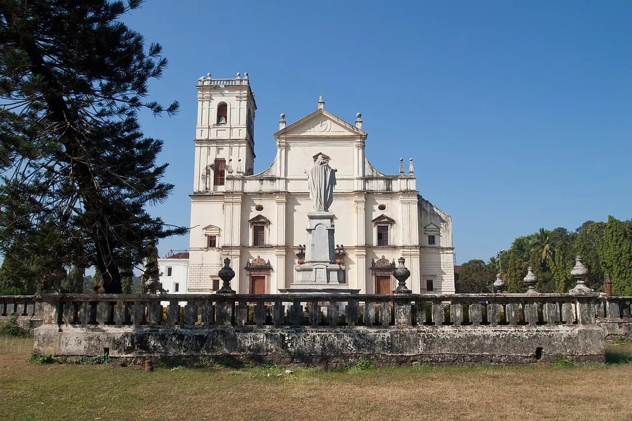 #7 Churches and Convents of Goa — Buddhist Monuments at Sanchi or Ajanta Caves? Top 10 UNESCO World Heritage Sites in India
