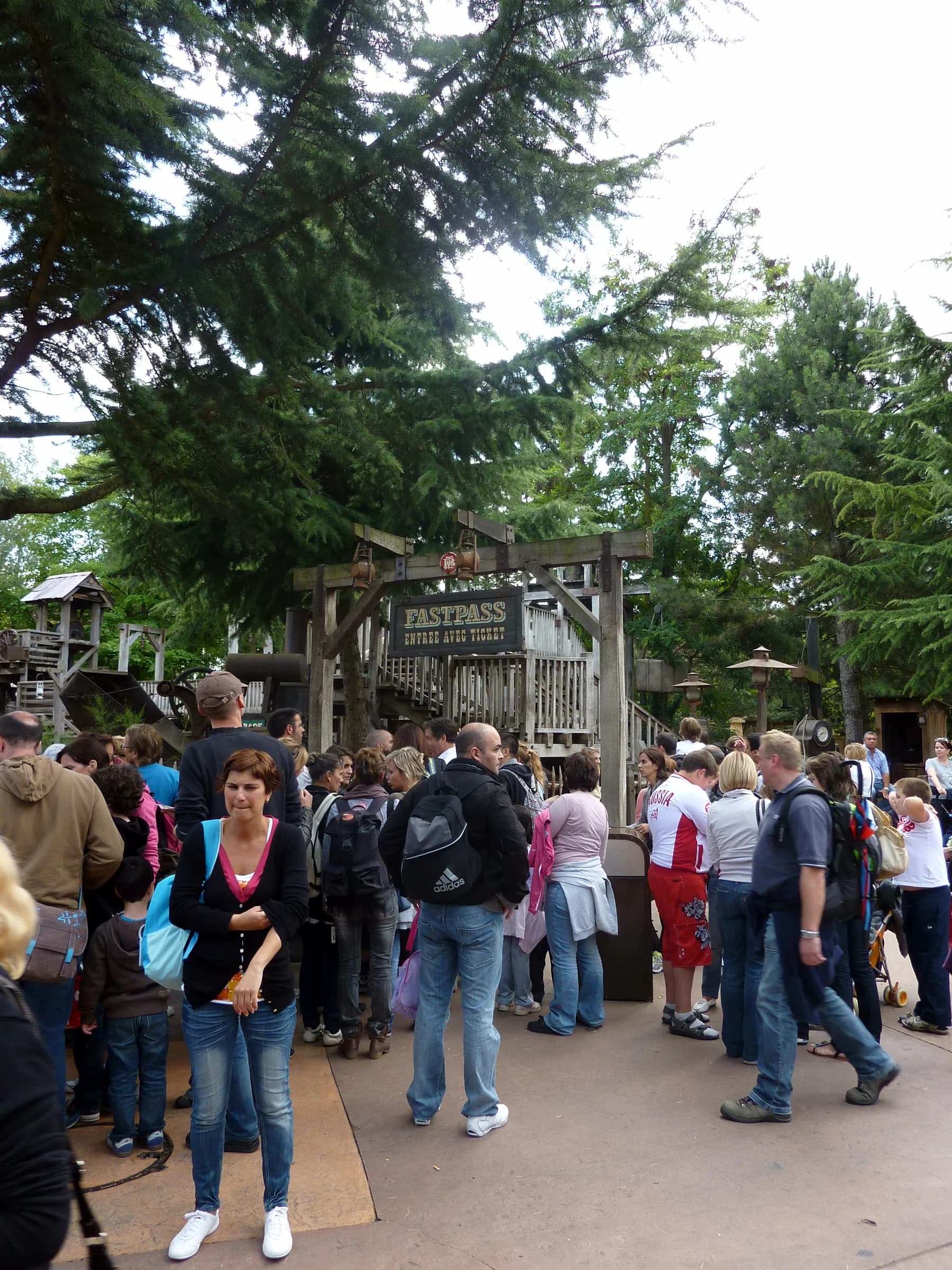 #10 Disneyland Park (Paris) — Magic Kingdom or Disneyland Park? Top 10 Most Visited Theme Parks