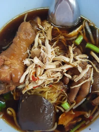 Top 10 Thai Noodle Dishes in 2026 — FOOD Top 10 List
