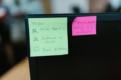 The "Friendly Reminder" Follow-Up