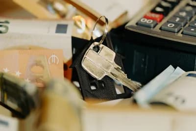 "Pay Off Your Mortgage as Fast as Possible"