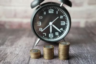 DeFi Yields vs Traditional Savings Rates