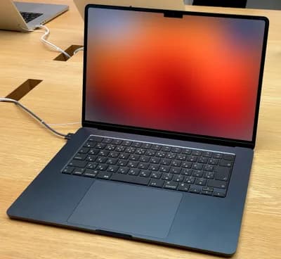 Apple MacBook Air 15-inch (M3, 2024)