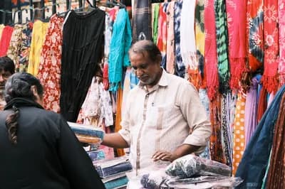Janpath Market