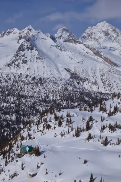 Ski Touring in the Selkirk Mountains