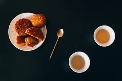 Mid-Autumn Festival (Mooncake Festival)