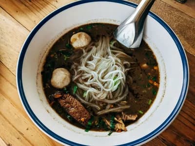 Boat Noodles (Kuay Teow Reua)