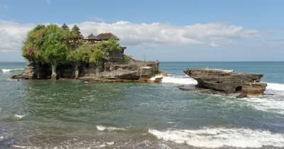 Tanah Lot