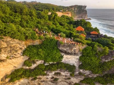 #1 Uluwatu — Top 10 Indonesia Surf Spots in 2026