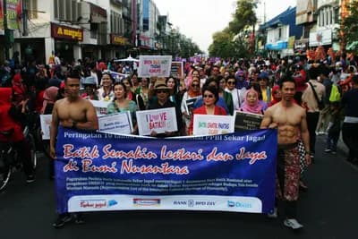 Hari Batik Nasional