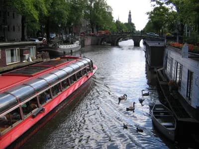 Canal Cruise