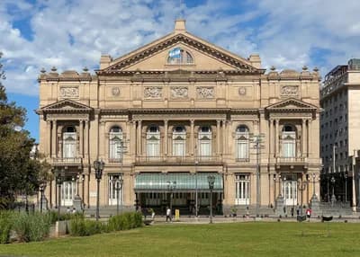 Tour Teatro Colon