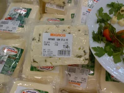 Van Otlu Peynir (Herbed Cheese)