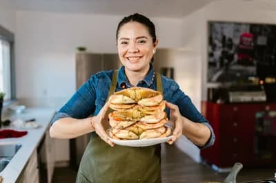 #5 Ugly Delicious — Top 10 Best Cooking Shows of All Time