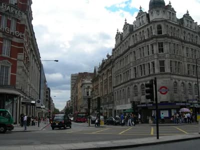 Sloane Street (London, UK)