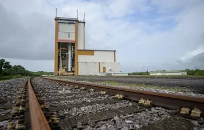 Ariane 5 with Webb — Final Rollout to the Launch Pad