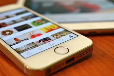 Instagram (Check-in App to Photo Sharing)