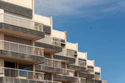 Real Estate Short-Term Rentals (Airbnb Arbitrage)