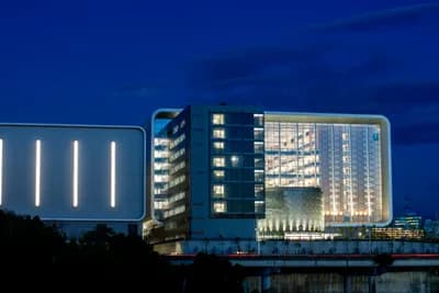 TSMC (Taiwan Semiconductor Manufacturing Company)