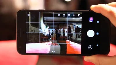 Google Pixel (2016)