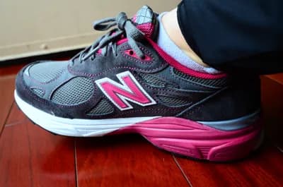 New Balance 990