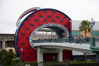 Experience Tokyo Disneyland & DisneySea
