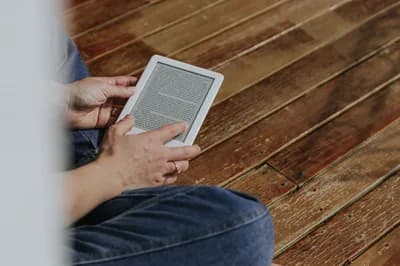 Digital Products (Courses, Templates, eBooks)