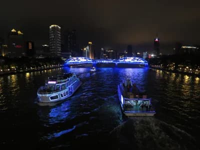 Pearl River Night Cruise (珠江夜游)