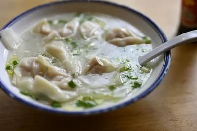 Liwan Wonton Noodle Shops (荔湾云吞面)