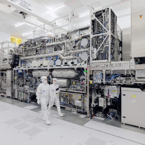 #9 Top chipmakers embrace ASML’s $400M machines, agree to crucial chipmaking change — Top 10 Ars Technica — Latest — September 9, 2026