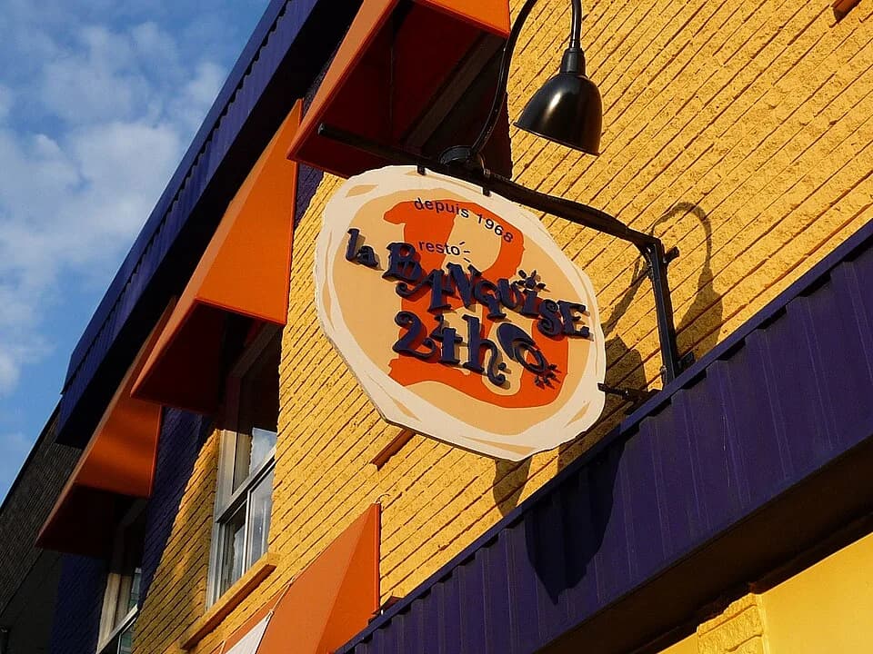 #10 La Banquise (Montreal) — Top 10 Best Breakfast Restaurants