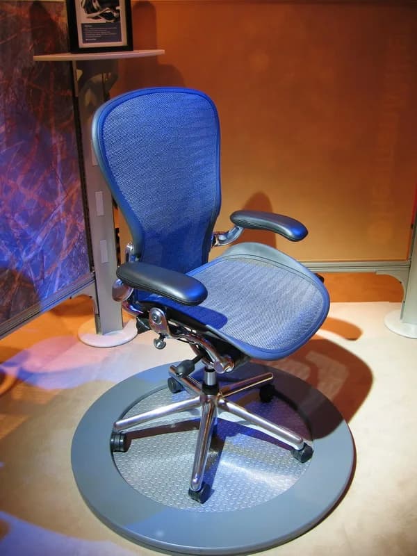 #2 Herman Miller Aeron Chair — Top 10 Standing Desks and Ergonomic Setups Worth the Upgrade