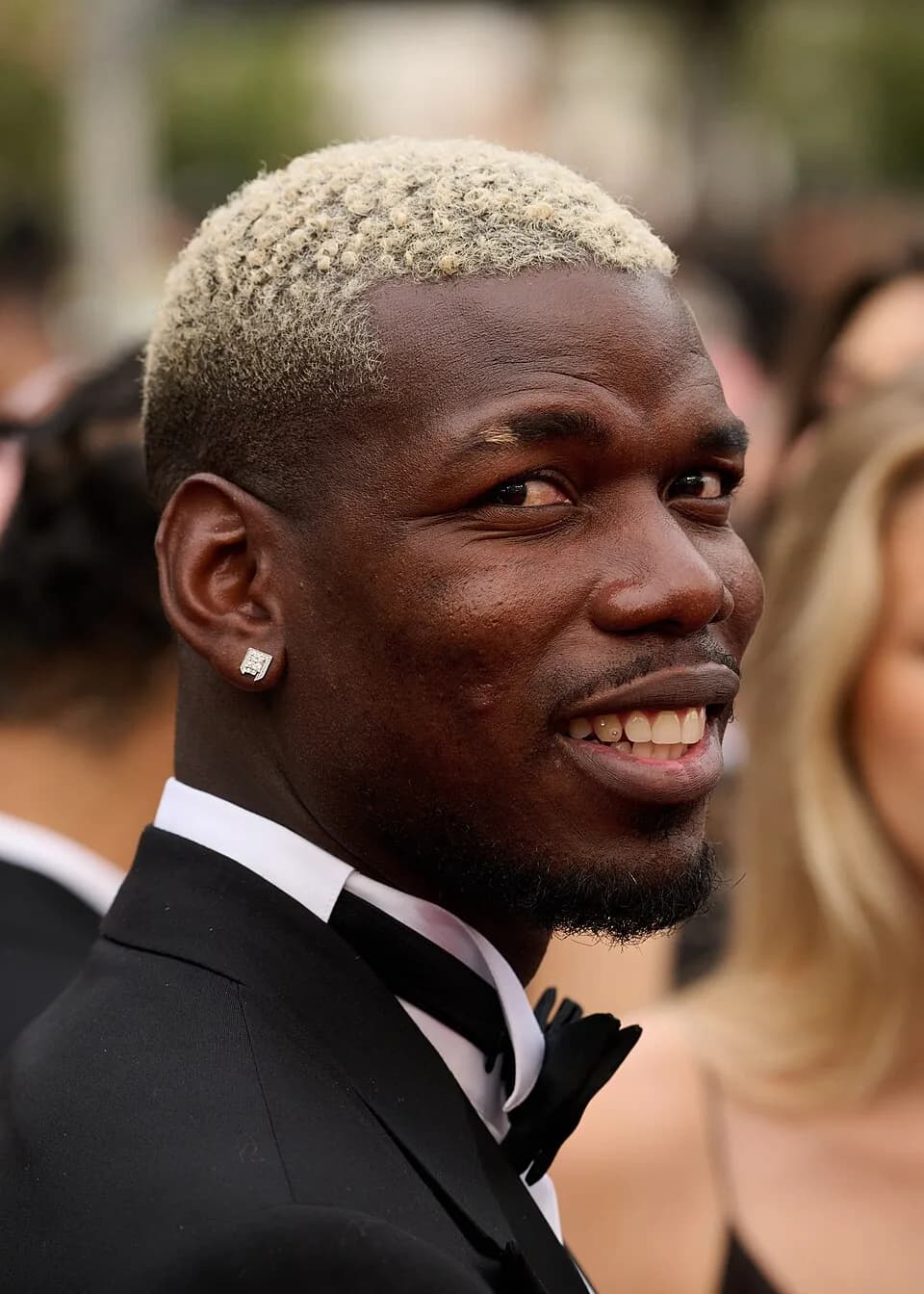 #7 Paul Pogba — Juventus to Manchester United (2016) — €105 million — Top 10 Most Expensive Football Transfers Ever